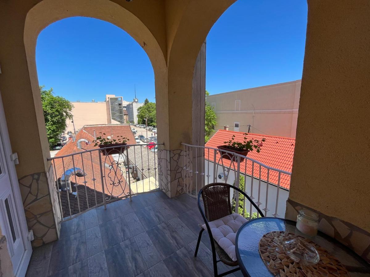 Apartamento Széchenyi Aparman  Miskolc Exterior foto